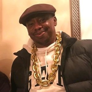 Meet your Posher, Corey